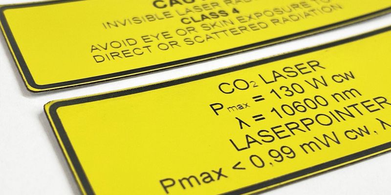 warnschilder-laserschneiden30046BFB-1A02-B676-7948-A35417CB9179.jpg