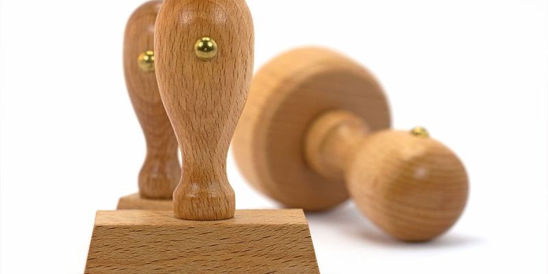 holz-stempelE31C22AB-97AA-3F7D-8FA0-1CCEF92401AF.jpg